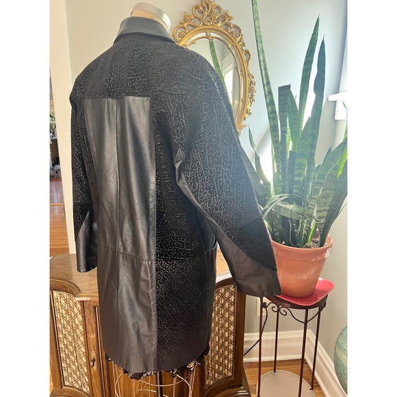Vintage 1980s Leather Coat Black Embossed Detail Oversized Blazer Jacket- size M - Picture 4 of 7